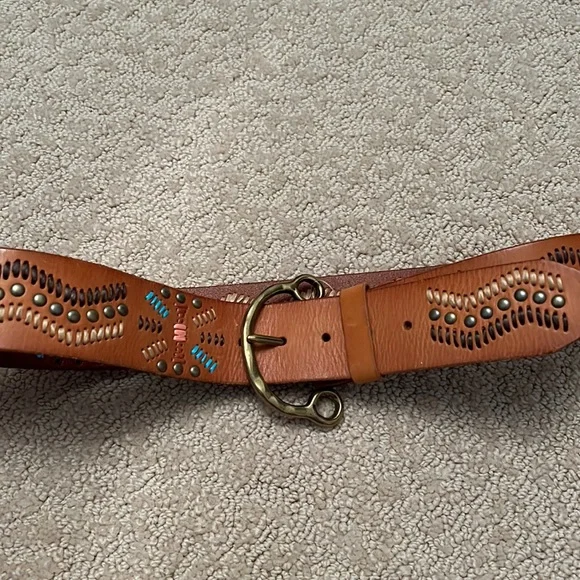 NWOT Linea Pelle Belt display picture 1